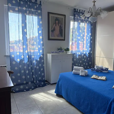 Amare Blu By World * Casarza Ligure