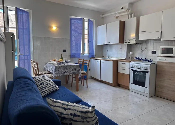 Amare Blu By World Casarza Ligure